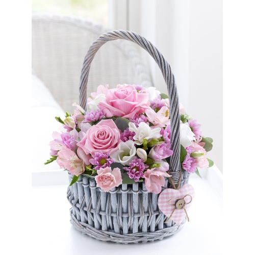 Capture Her - 12 Stems In Basket